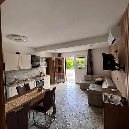 Spacious In Nature With Sauna! * Postojna