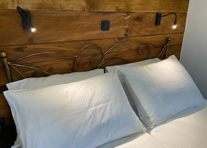 Spacious In Nature With Sauna!