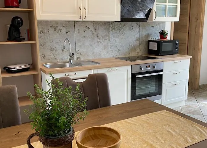 Spacious In Nature With Sauna! Postojna