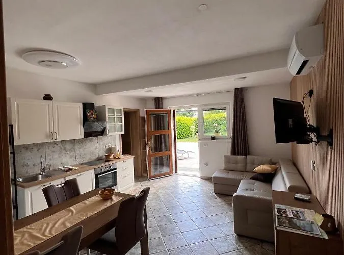 Spacious In Nature With Sauna! * Postojna