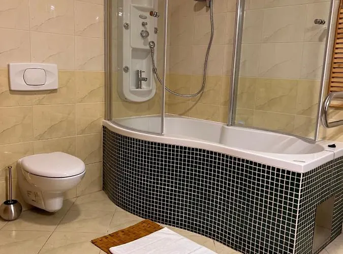 Spacious In Nature With Sauna! Apartamento *