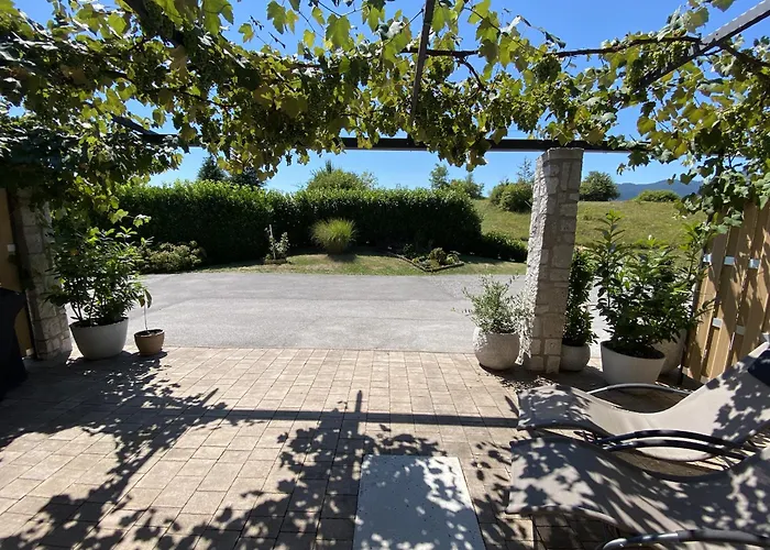 Spacious In Nature With Sauna! Apartment