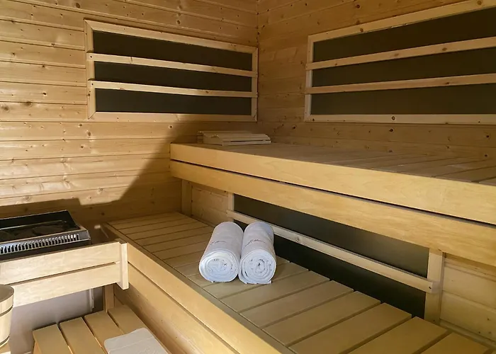 Spacious In Nature With Sauna! Apartamento